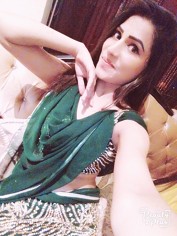 SONIA-Pakistani +, Bahrain escort, Foot Fetish Bahrain Escorts - Feet Worship